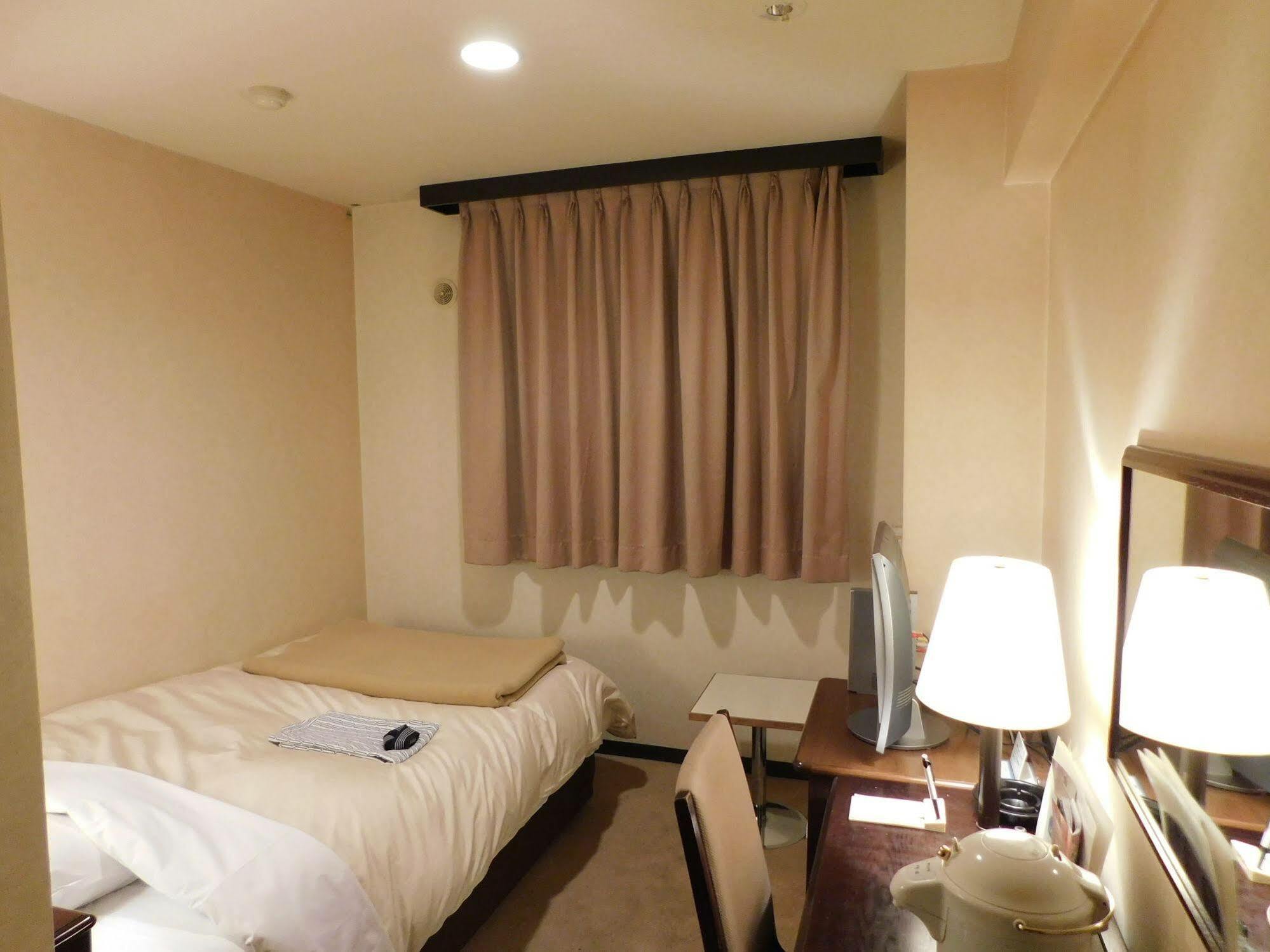 Crown Hills Hotel